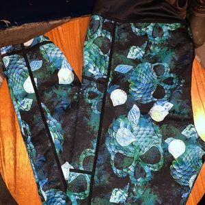 CVG, size Medium. Full length